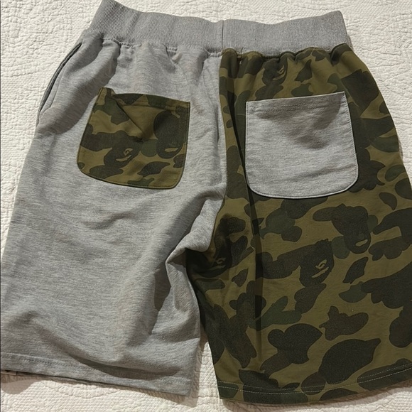 Bape The Bathing Ape Split Camo Shark Shorts. Small/Medium. - Picture 12 of 16
